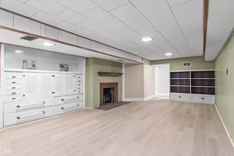 Living - 627 E Main St, Plainfield, IN 46168 photo 5 of 7