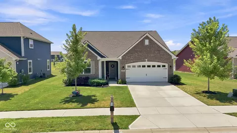 6813 Nottingham Ln, Mccordsville, IN 46055