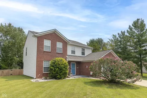 461 Founders Dr, Greenfield, IN 46140