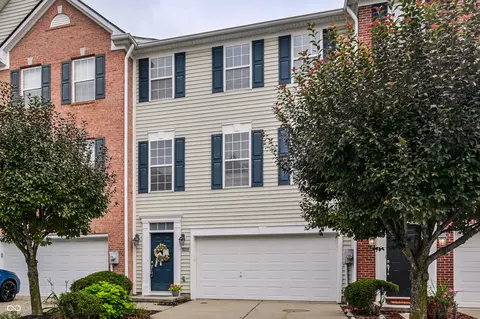 9442 Tanhurst Dr, Indianapolis, IN 46250
