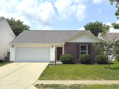 19167 Fox Chase Dr, Noblesville, IN 46062