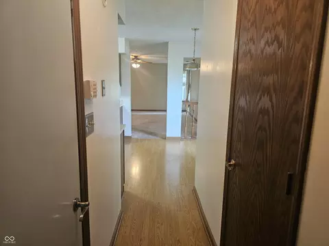 Entry Way - 946 Johnathan Dr, Plainfield, IN 46168 photo 1 of 3