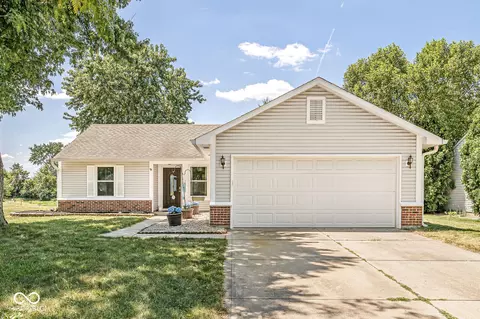814 Millbrook Dr, Avon, IN 46123