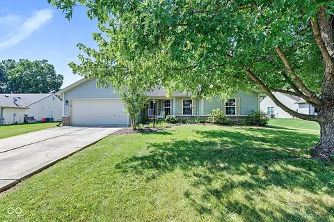 5153 Pine Hill Dr, Noblesville, IN 46062