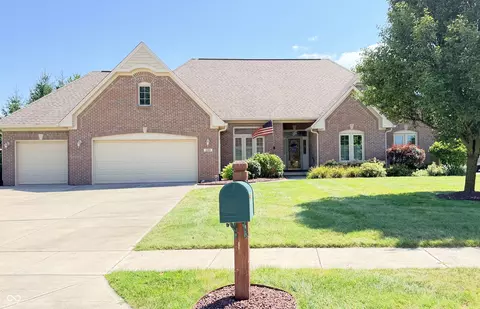1283 Morningside Dr, Greenfield, IN 46140
