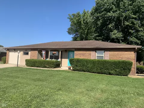 3311 Taylor Rd, Columbus, IN 47203
