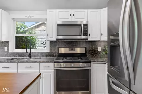 Kitchen - 125 Adams St, Pendleton, IN 46064 photo 7 of 8