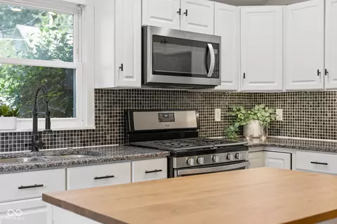 Kitchen - 125 Adams St, Pendleton, IN 46064 photo 8 of 8