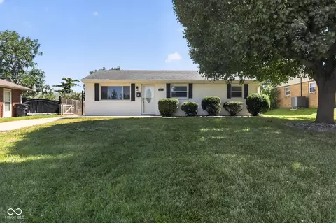 222 Grovewood Dr, Beech Grove, IN 46107