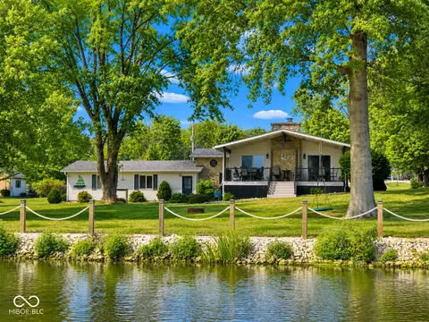 1379 NE Santee Dr, Greensburg, IN 47240