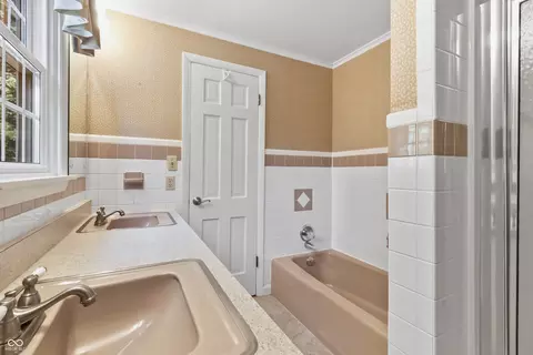 Bath - 2903 S 800 E, Waldron, IN 46182 photo 6 of 8