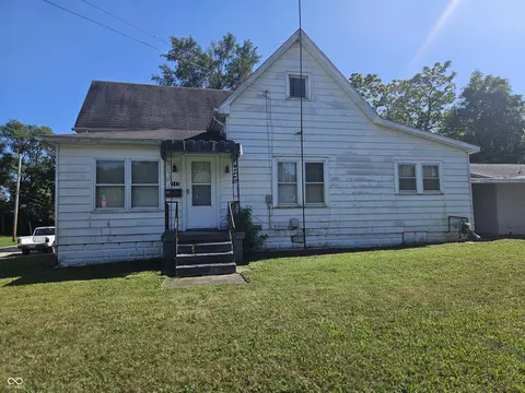 112 S Chestnut St, Alexandria, IN 46001