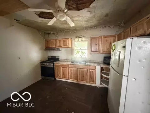 Kitchen - 1405 5th St, Bedford, IN 47421 photo 1 of 3