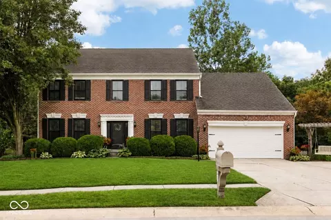 1852 Valleywood Dr, Avon, IN 46123
