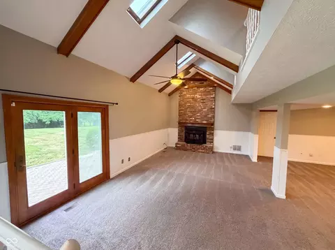 Living - 8005 Edgewood Ct, Plainfield, IN 46168 photo 1 of 2