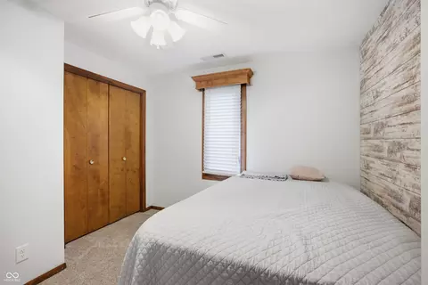 Bedroom - 2334 W Us Highway 36, Pendleton, IN 46064 photo 2 of 11