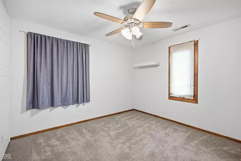 Bedroom - 2334 W Us Highway 36, Pendleton, IN 46064 photo 3 of 11