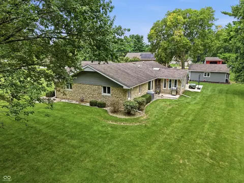 Exterior - 2334 W Us Highway 36, Pendleton, IN 46064 photo 13 of 30