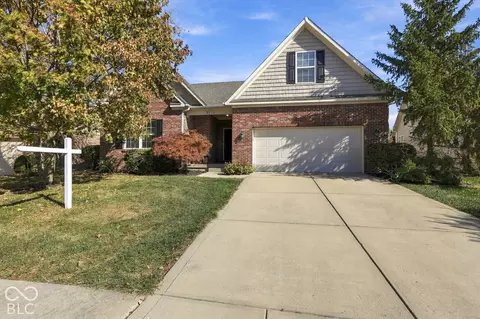 9713 Timberbrooke Blvd, Mccordsville, IN 46055