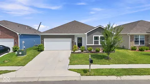 4218 Ashton View Ln, Indianapolis, IN 46268