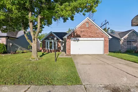 5654 Crown Vetch Pl, Indianapolis, IN 46254