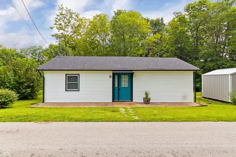 7821 S Georgetown Rd, Nineveh, IN 46164