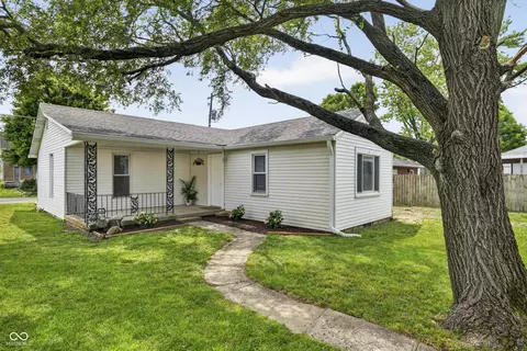 847 W North St, Greenfield, IN 46140