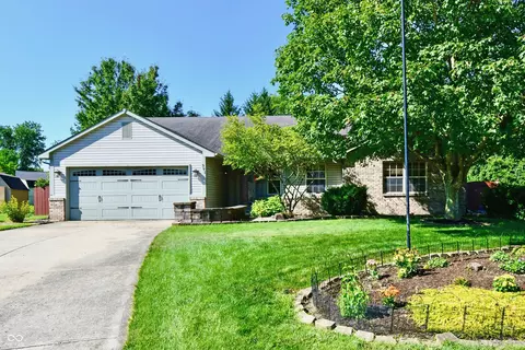 391 Longfellow Ct, Greenfield, IN 46140
