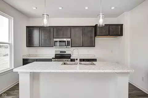 Kitchen - 6583 Hemlock Ln, Pendleton, IN 46064 photo 1 of 8