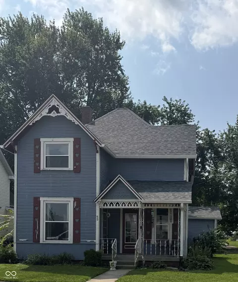 45 Meadow Dr, New Palestine, IN 46163