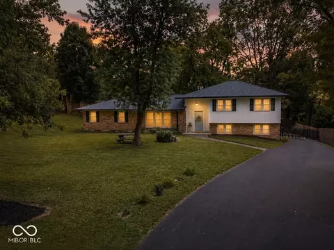 5755 Andover Rd, Indianapolis, IN 46220