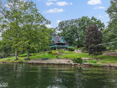 2419 S Alta Vista Ct, Martinsville, IN 46151