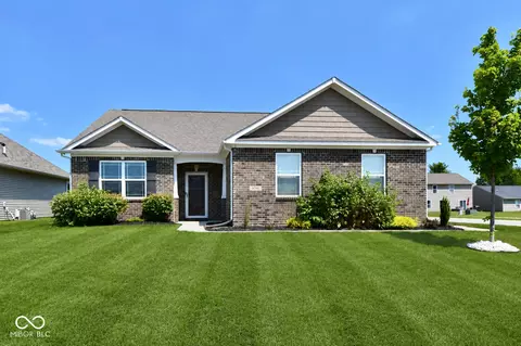 6768 Birmingham Ave, Mccordsville, IN 46055