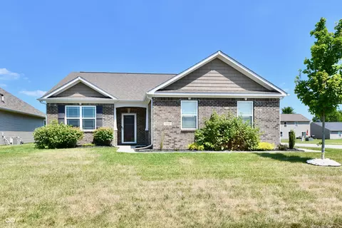 6768 Birmingham Ave, Mccordsville, IN 46055