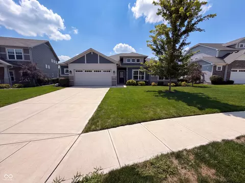 12325 Wright Ct, Noblesville, IN 46060