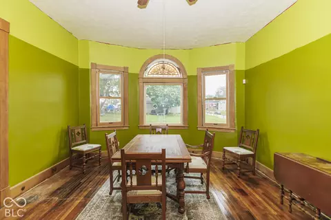 Dining - 401 E 7th St, Muncie, IN 47302 photo 4 of 9