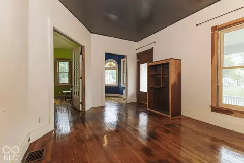 Living - 401 E 7th St, Muncie, IN 47302 photo 5 of 5