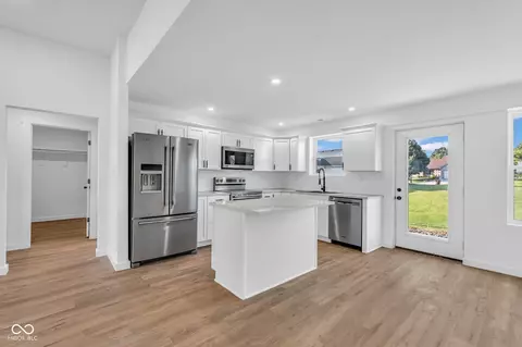 Kitchen - 404 E College St, Bainbridge, IN 46105 photo 1 of 3