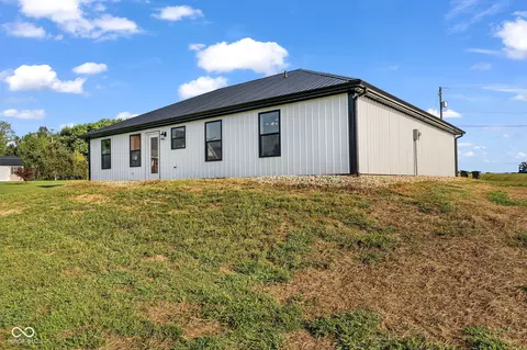 Exterior - 404 E College St, Bainbridge, IN 46105 photo 6 of 8