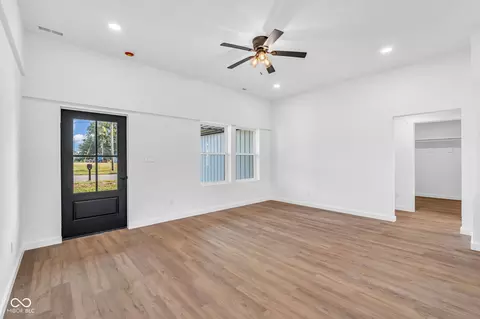 Living - 404 E College St, Bainbridge, IN 46105 photo 3 of 3