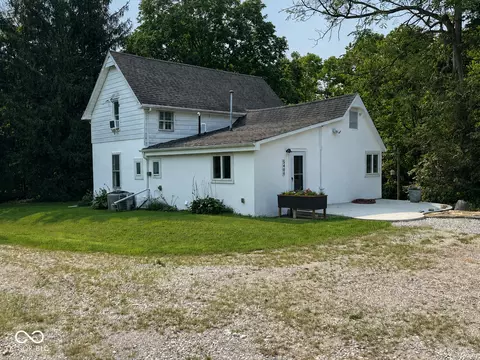 5406 E 1100 S, Ladoga, IN 47954