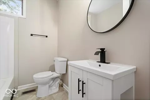 Bath - 314 Craven St, Sweetser, IN 46987 photo 1 of 1