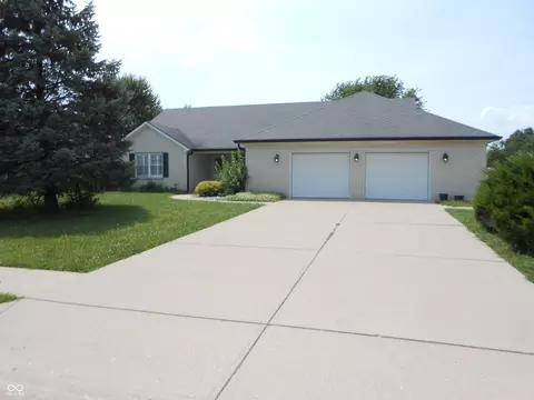 4140 S Danita Ct S, New Palestine, IN 46163
