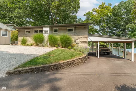 1495 W Shore Ct, Martinsville, IN 46151
