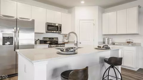 Kitchen - 6564 Mayapple Dr, Pendleton, IN 46064 photo 1 of 2