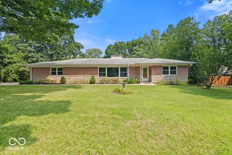 1510 Collingwood Dr, Indianapolis, IN 46228