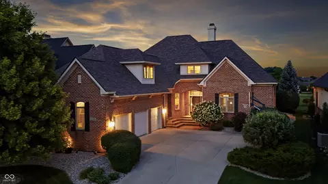 16402 Valhalla Dr, Noblesville, IN 46060