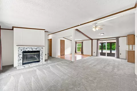 Living - 805 Reformatory Rd, Pendleton, IN 46064 photo 3 of 6