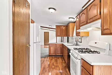 Kitchen - 805 Reformatory Rd, Pendleton, IN 46064 photo 1 of 2
