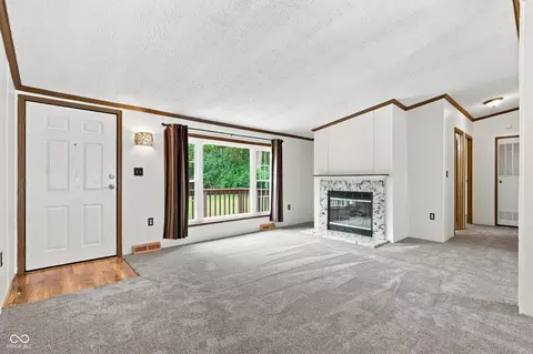 Living - 805 Reformatory Rd, Pendleton, IN 46064 photo 1 of 6